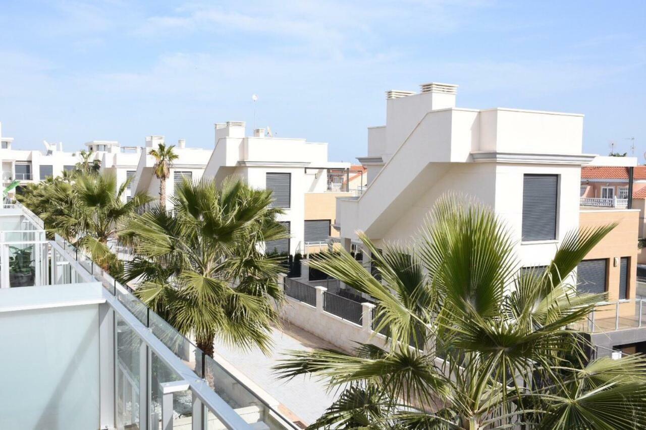 La Zenia Beach Bungalow Hotel Orihuela Exterior photo